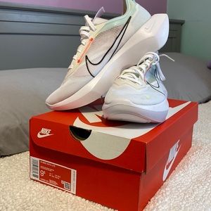 Brand new Women’s Nike Vista Lite
Size 9.5